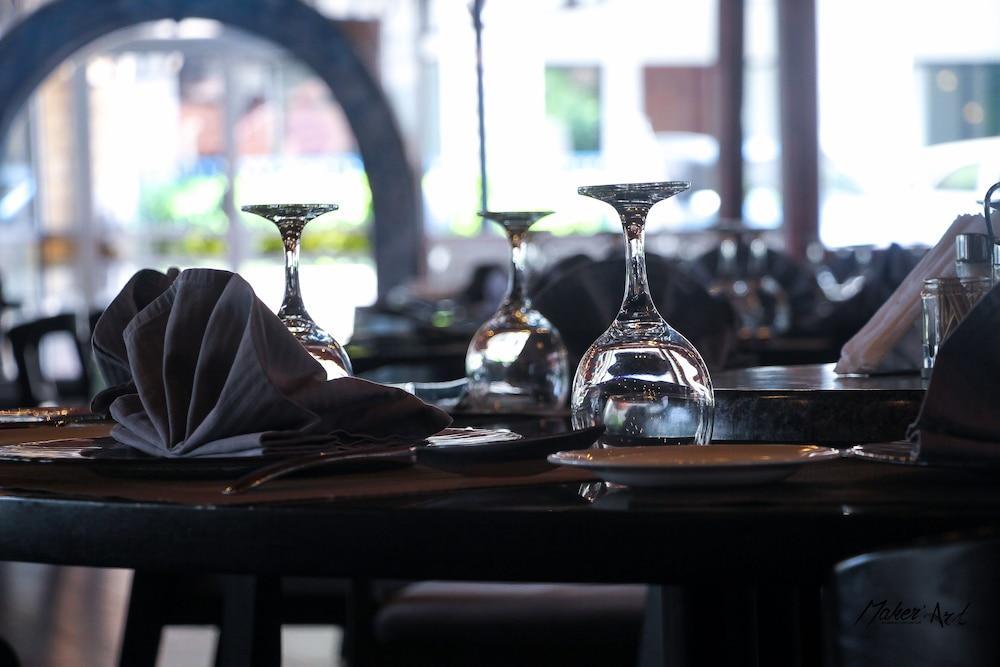 Riviera Taouyah Hotel Conakry Ngoại thất bức ảnh