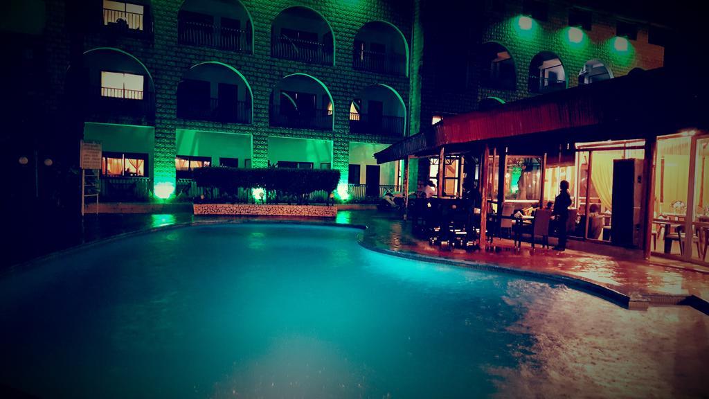 Riviera Taouyah Hotel Conakry Ngoại thất bức ảnh