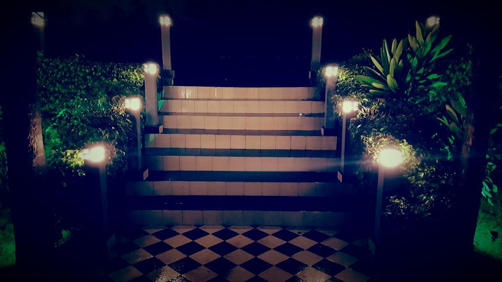 Riviera Taouyah Hotel Conakry Ngoại thất bức ảnh