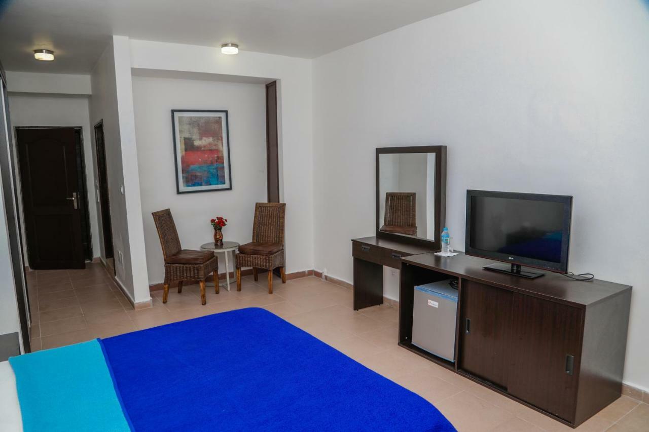 Riviera Taouyah Hotel Conakry Ngoại thất bức ảnh